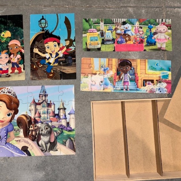 5 wooden puzzles in wooden case. Doc McStuffins, Sofia the First, Jake and the N - Picture 2 of 2